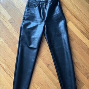 Aritzia Wilfred Melina Leather Pants – Black High-Rise Straight Leg | Size 8